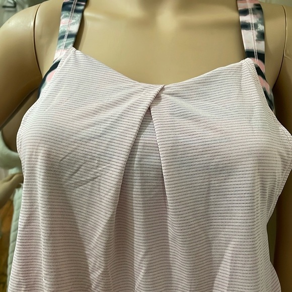 Lululemon women’s tank top size 6 pink built in bra Removeable paddin cinch - Picture 11 of 14